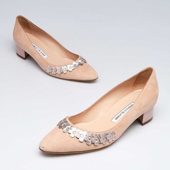 Manolo Blahnik Beige Suede Flower Kitten Heels Size 7.5/38 - Picture 1 of 4